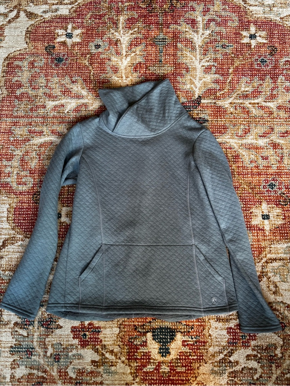 KÜHL Athena Pullover in a charcoal/slate gray heat